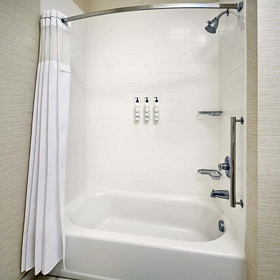 Fairfield Inn & Suites by Marriott Sidney