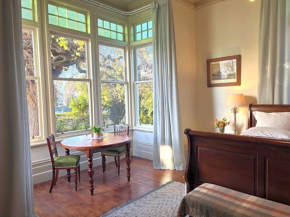 The Vicarage Boutique Bed and Breakfast Oamaru