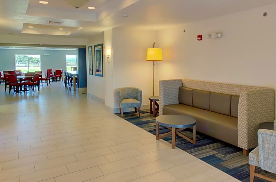 Holiday Inn Express Hotel & Suites Le Mars By IHG