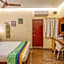 Treebo Grace Inn, 3 Min Walk From Promenade Beach