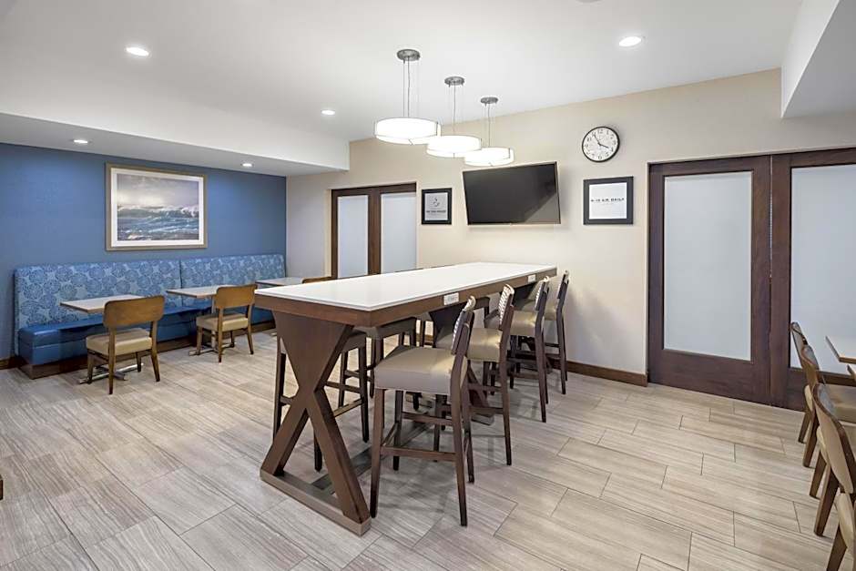 Hampton Inn by Hilton Cardiff Beach Encinitas, CA