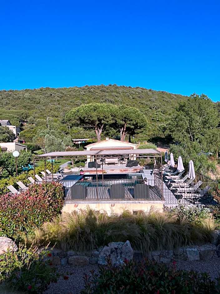 Hôtel les jardins de Sta Giulia avec piscine