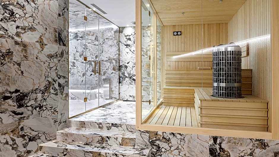 Wine & Books Porto Hotel