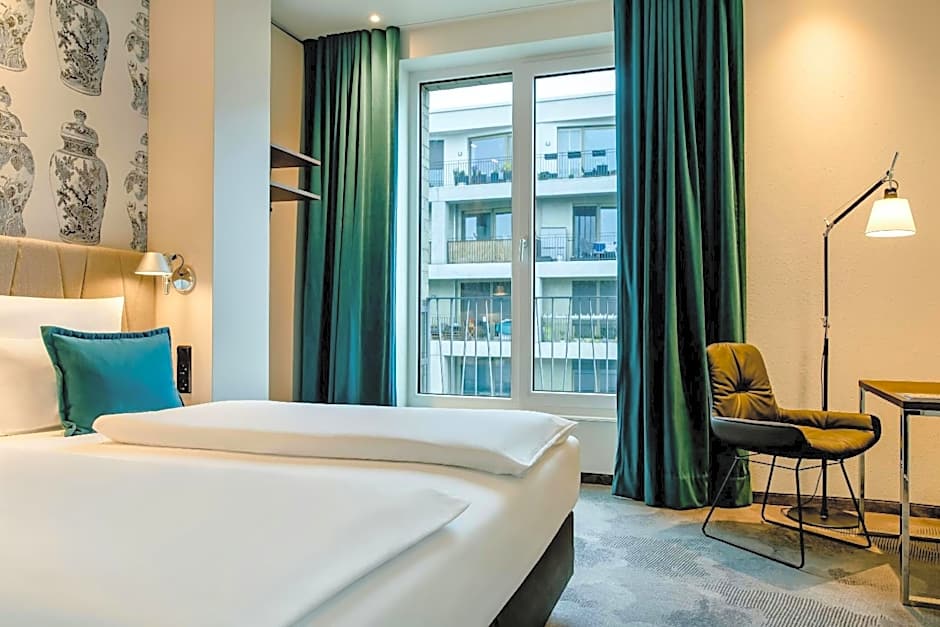 Motel One Dresden am Zwinger