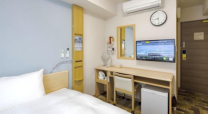 Toyoko Inn Jr Wakayama-Eki Higashi-Guchi