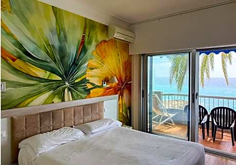 Double or Twin Room with Balcony and Sea View