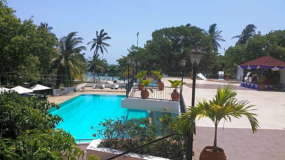 Cocoa Luxury Resort, Nyali, Mombasa