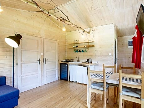 Two-Bedroom Chalet with Terrace and Lake View