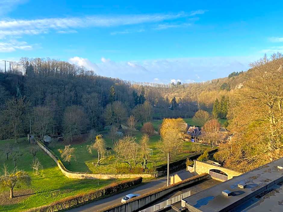 Castel de Pont-a-Lesse