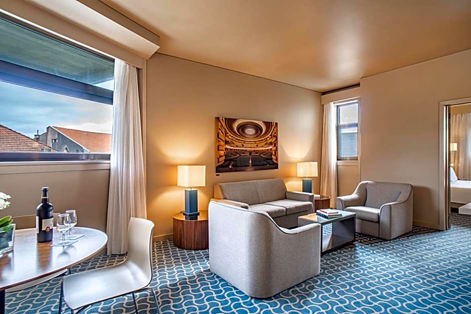 Hotel Dom Henrique - Downtown