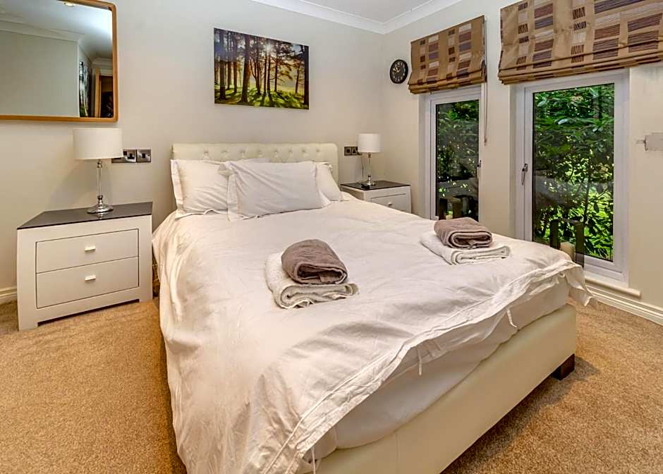 Ladera Retreat Lodges