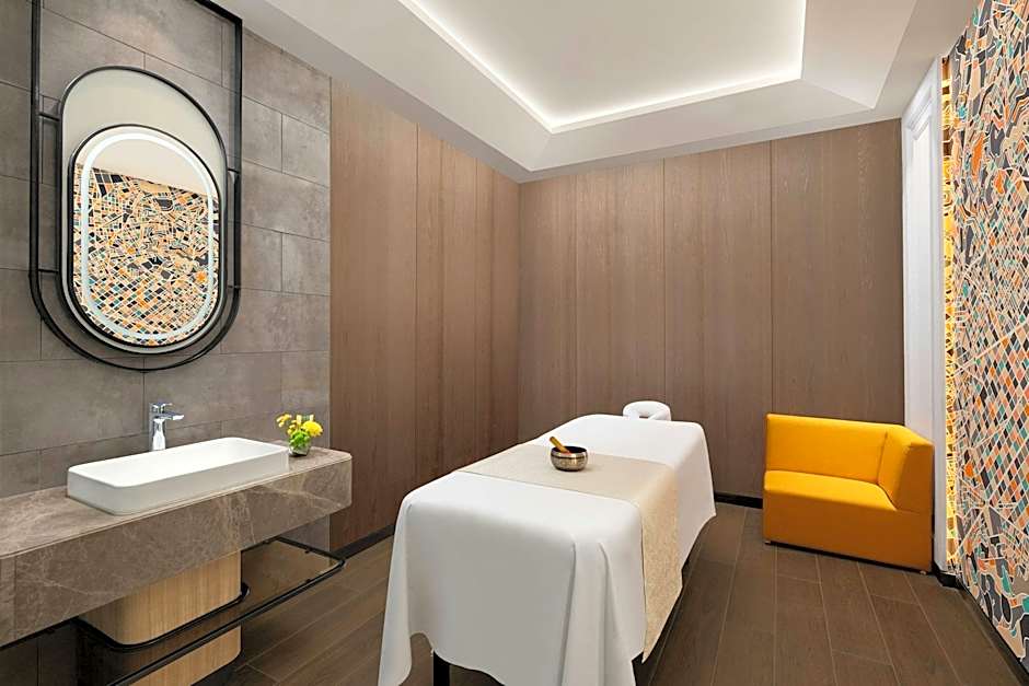 Le Meridien Ahmedabad