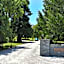 Manata Homestead & Lodge