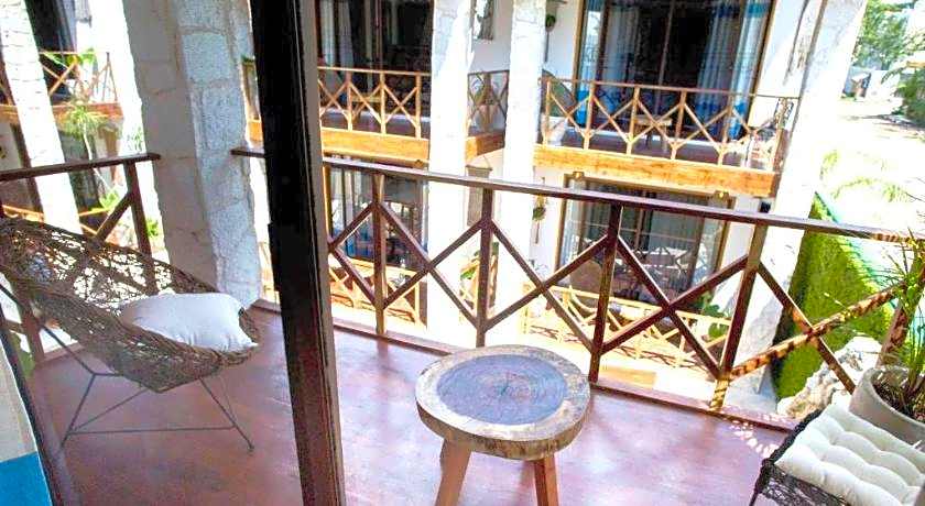 Lagoon Boutique Hotel