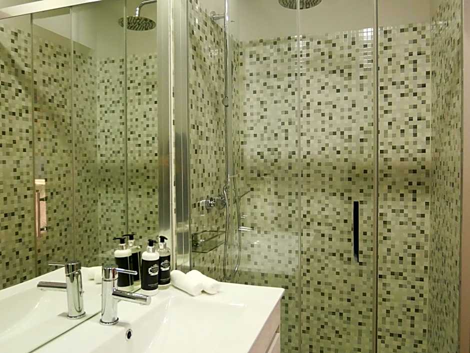 Serra do Pilar Porto Suites