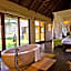 Tau Game Lodge