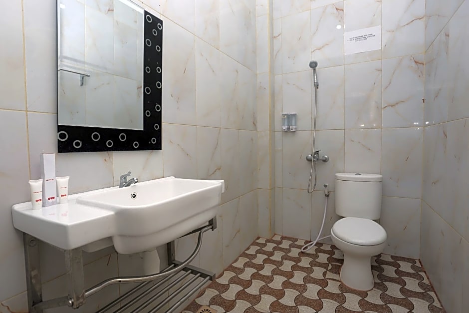 OYO 1864 Tiara Guest House