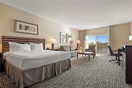 Best Western Plus Bayside Hotel