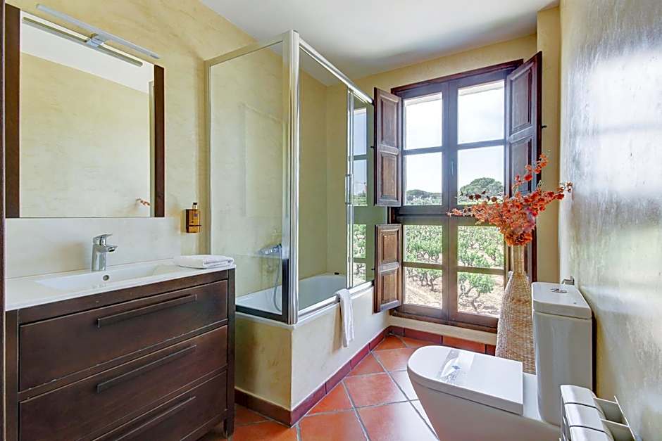 Masia Can Canyes & Spa