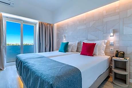 Twin Room with Garden View