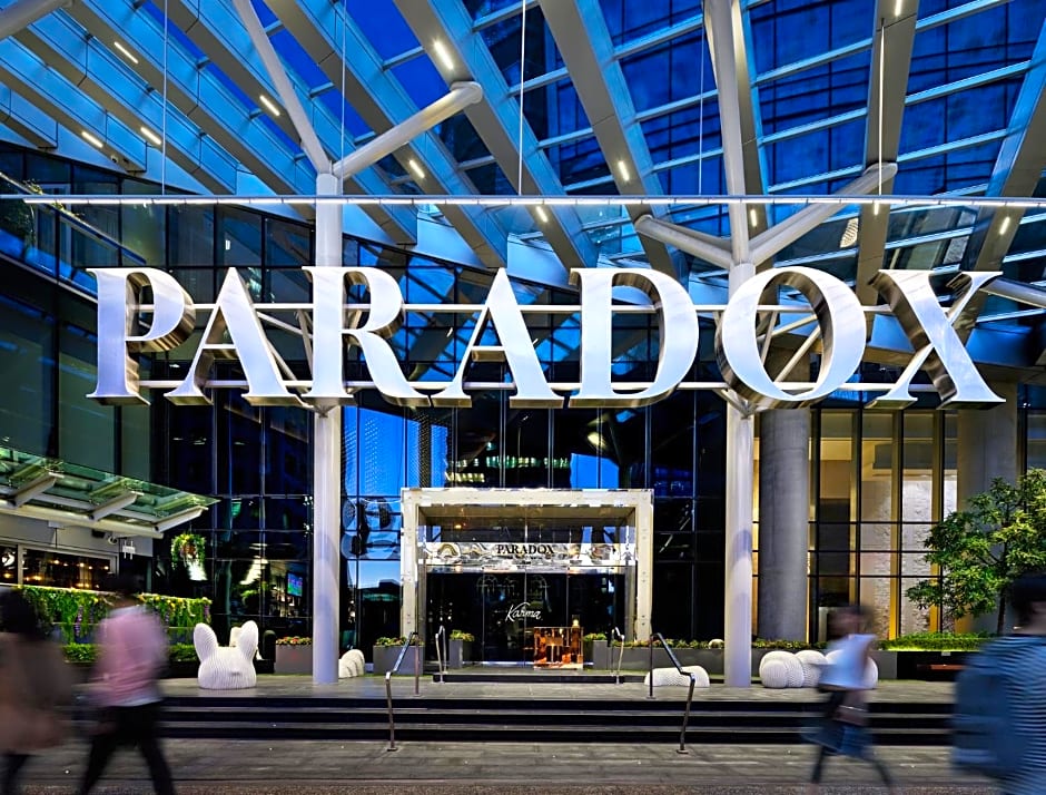 Paradox Hotel Vancouver 