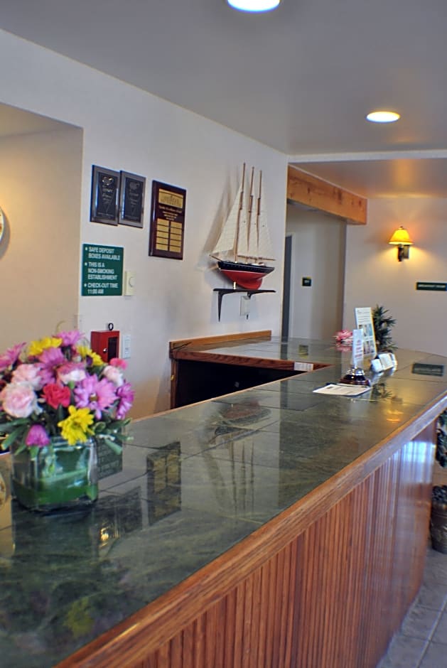 Paradise Inn & Suites at Lincoln City