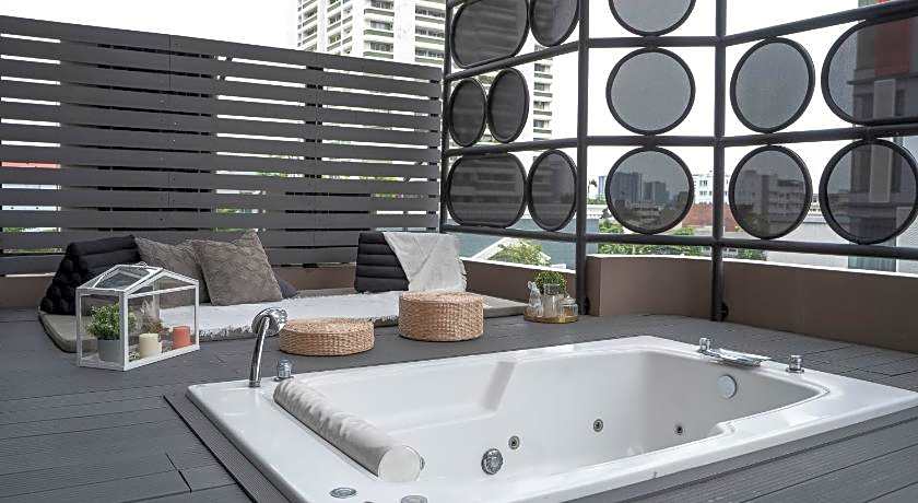 THEA Private Suites by TH District