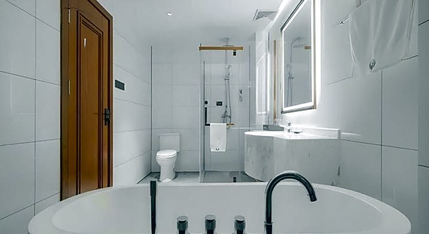 GME Taizhou Jingjiang City Bus Station Hotel