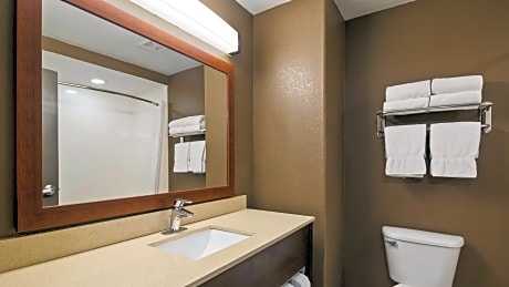 Accessible - 2 Queen, Mobility Accessible, Bathtub, Non-Smoking Non Refundable