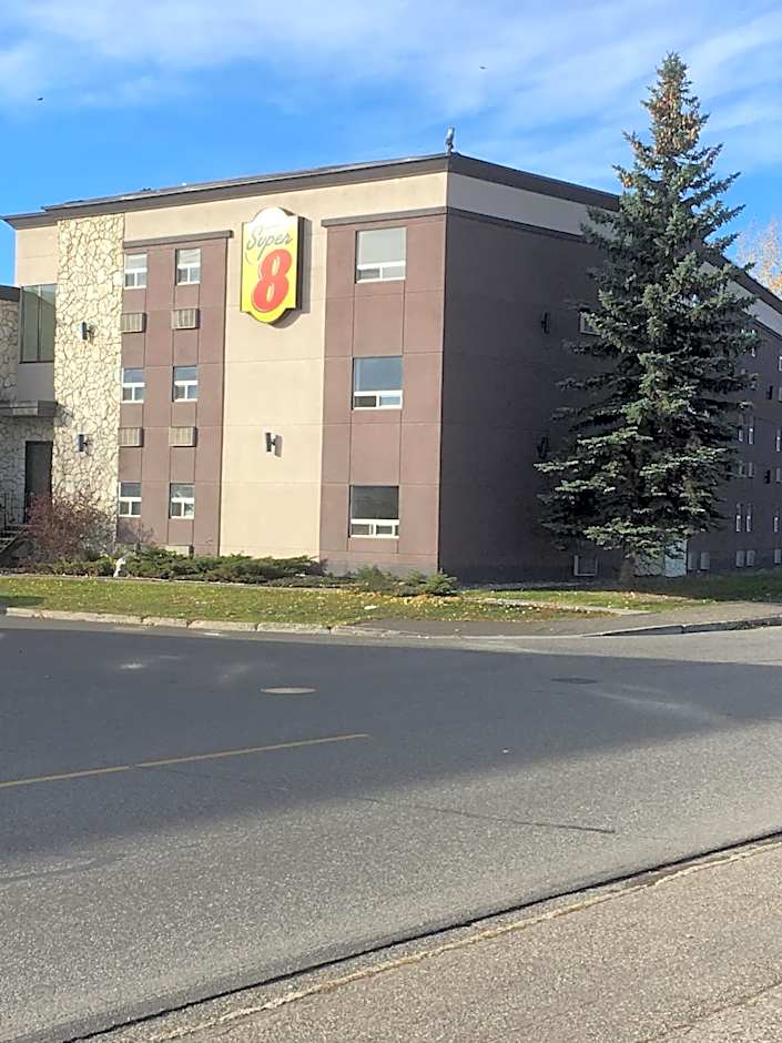 Super 8 by Wyndham Prince George