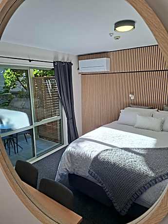 King Room with Garden View