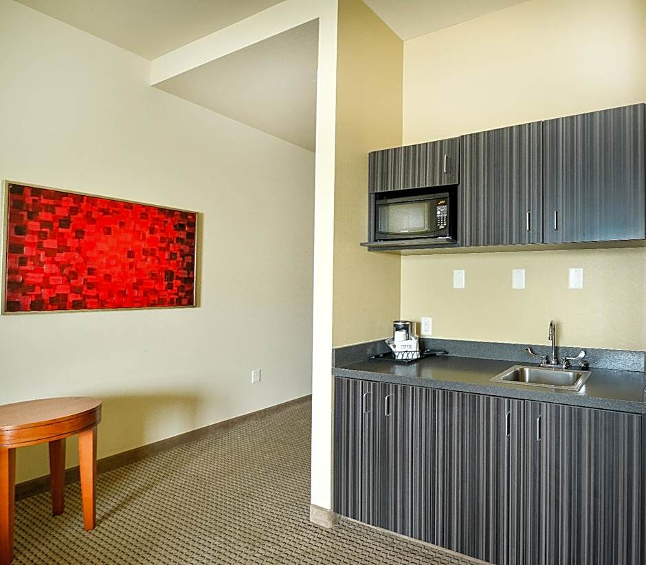 Baymont by Wyndham Grand Forks