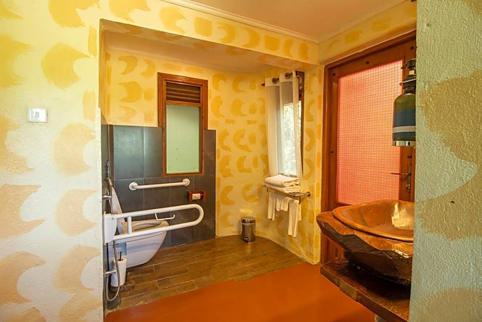 PrideInn Mara Camp & Cottages