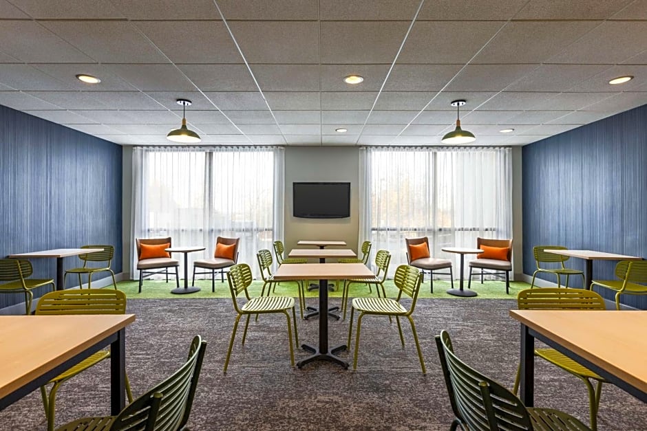 Spark By Hilton Germantown Washington Dc North