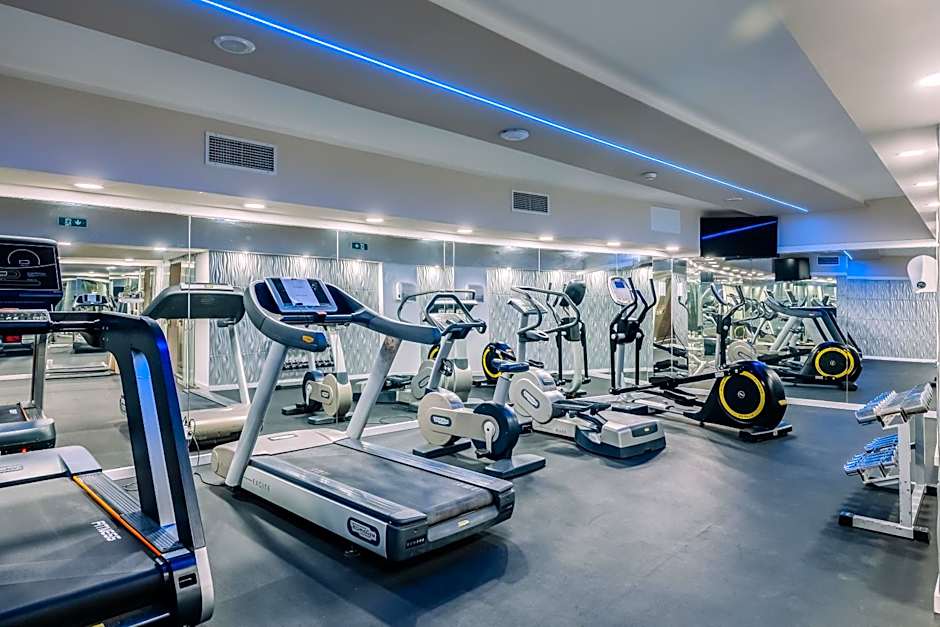 Grand Muthu Oura View Beach Club