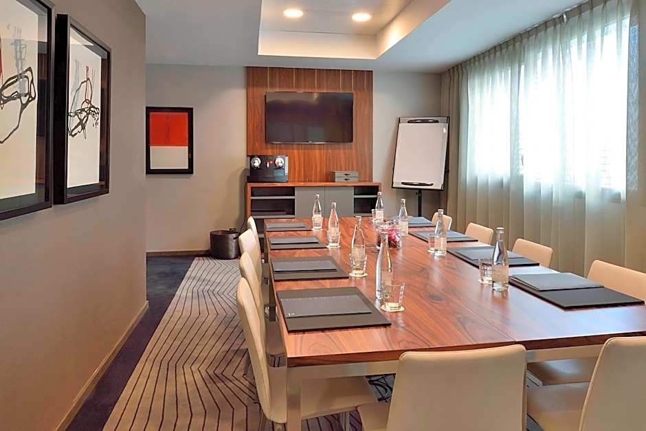 AC Hotel by Marriott Marseille Prado Velodrome