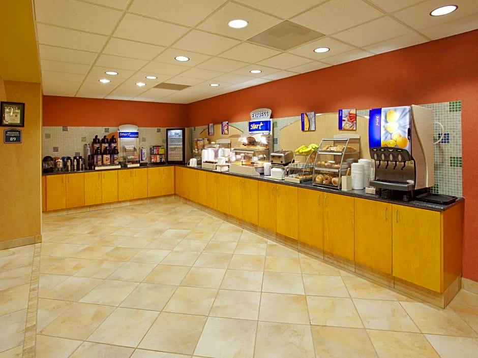 Holiday Inn Express Hotel & Suites Sacramento Airport Natomas, an IHG Hotel