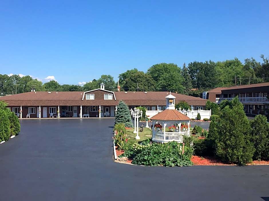 Lockport Inn and Suites