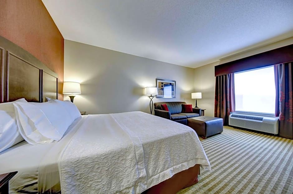 Hampton Inn By Hilton And Suites Harrisburg/North, Pa