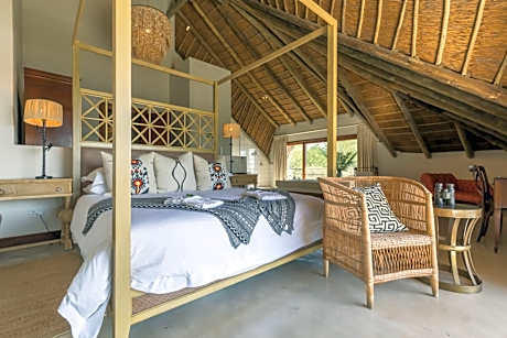 Kruger Park River Room