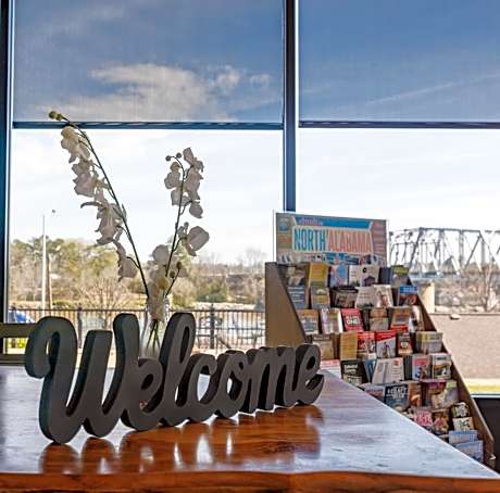 Gadsden Inn and Suites