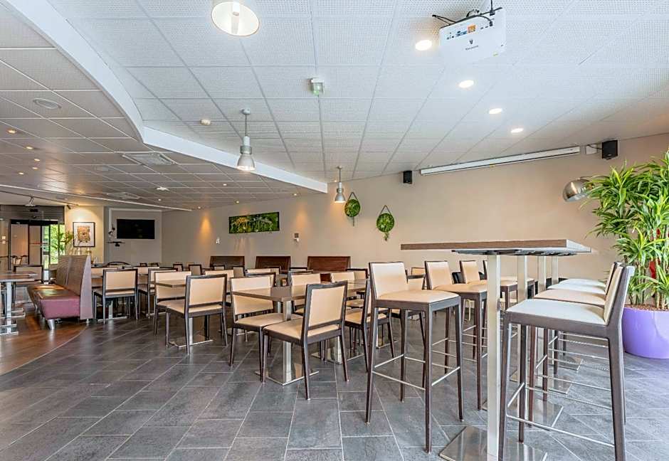 B&B HOTEL Calais Terminal Cite Europe 4 etoiles