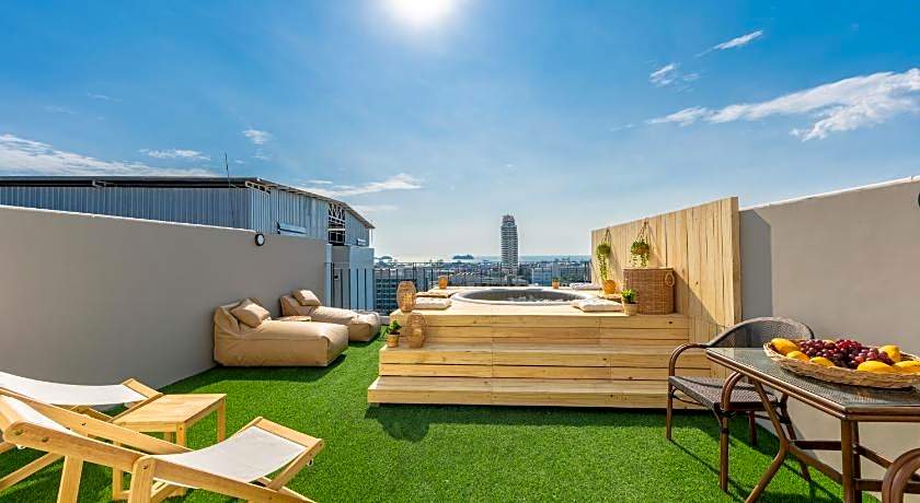 Sky Wave Patong Hotel