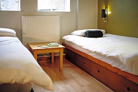 Triple Room with Bathroom