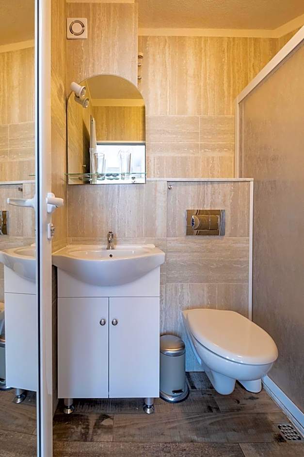 Blue Label Apart House