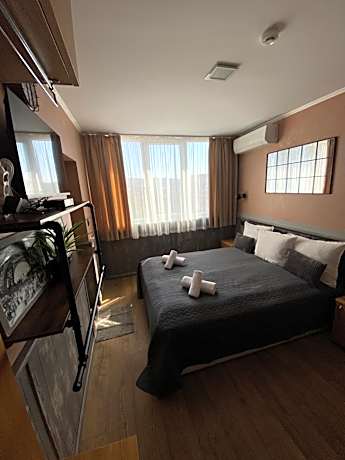 City Hotel