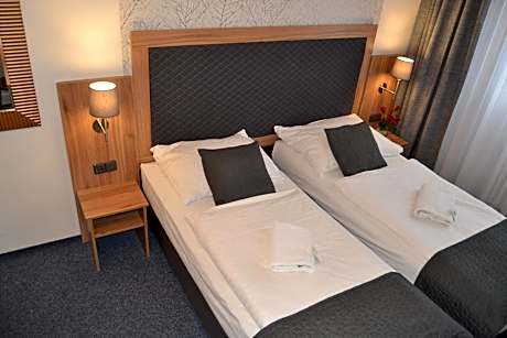 Hotel Bohemians