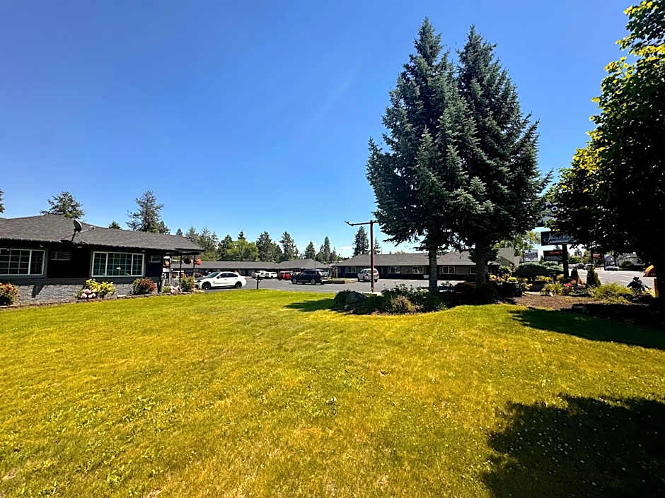 Cascade Lodge - Central Bend Retreat