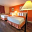 Howard Johnson by Wyndham Buena Park