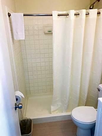 2 Double Beds Non-Smoking